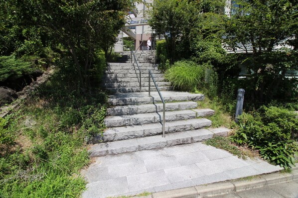 カルム千里山土井Ｃ棟の物件外観写真